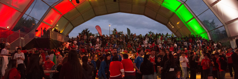 Beach Style Slide 002